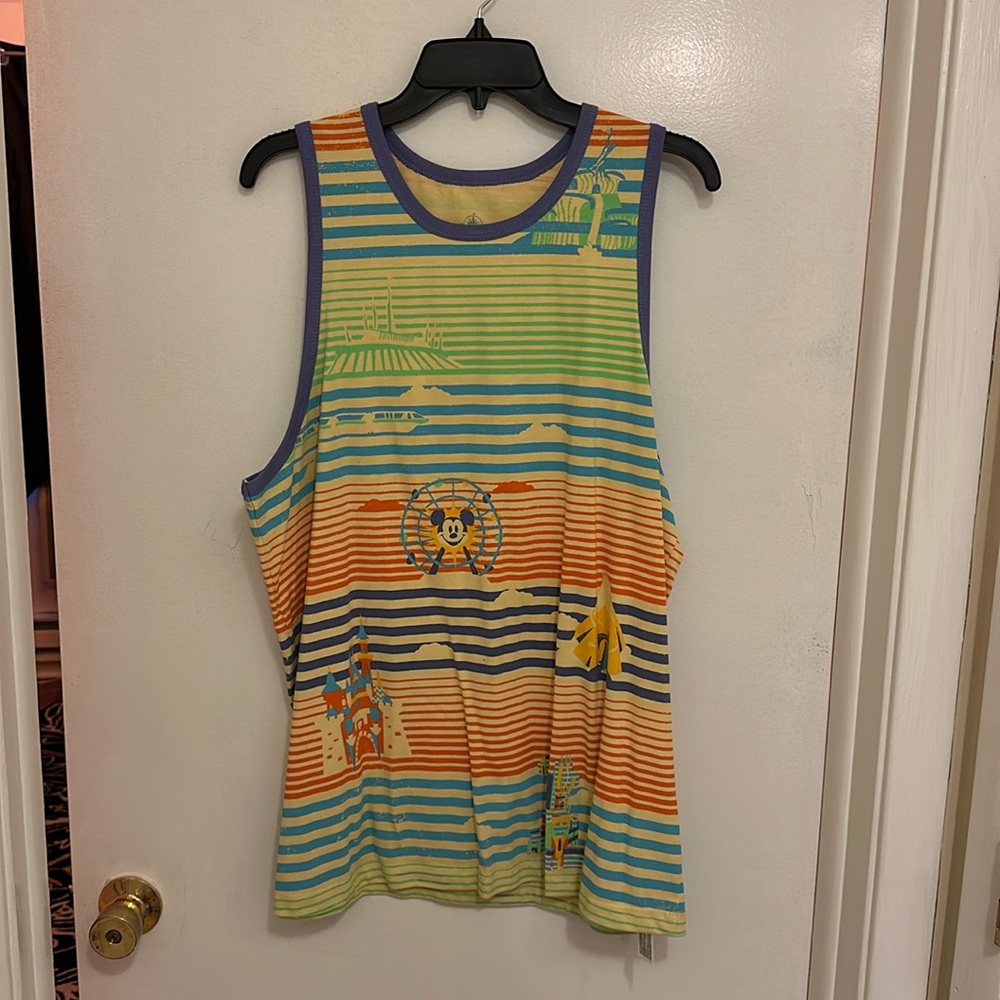 Disneyland tank top size L